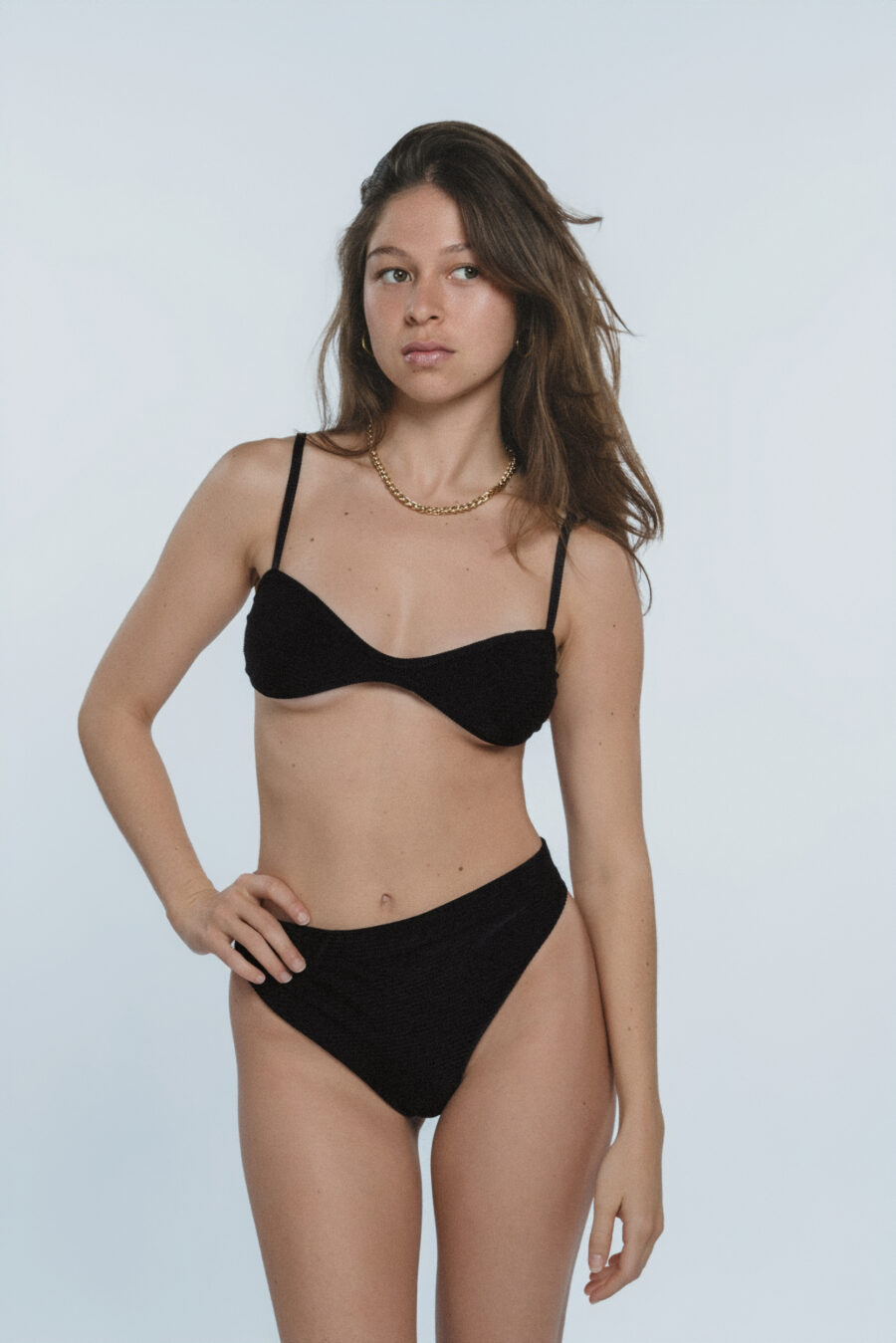 iva-the-label-product-lapiscine-bikini-black-velvet-front